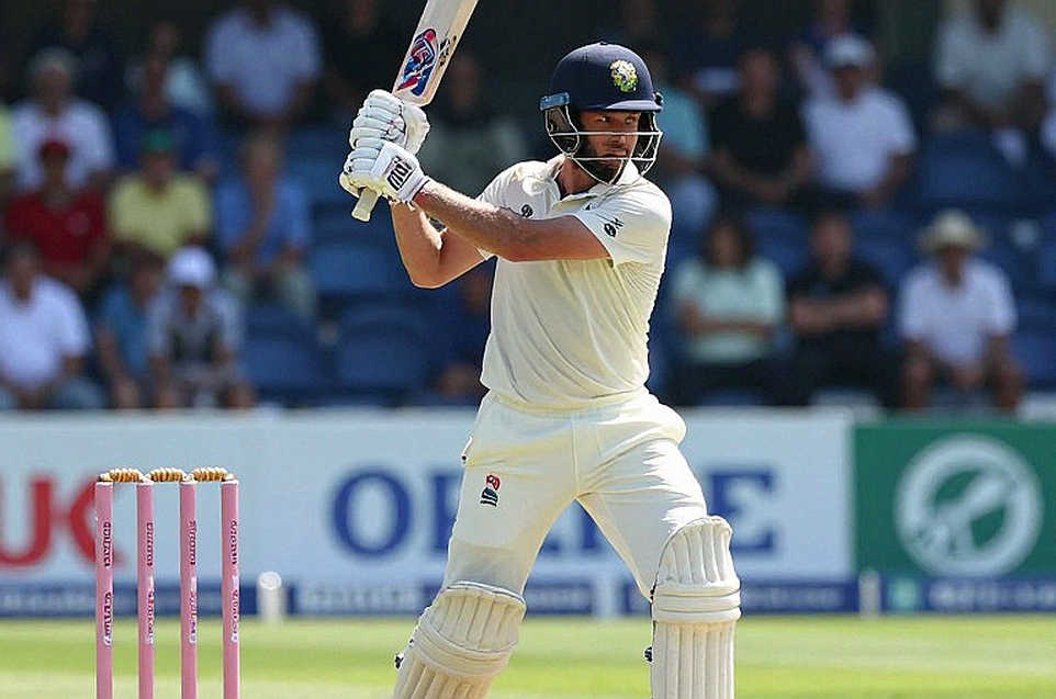 The Lyon Debate: Why 425/9 Was Really About Hazlewood's Absence and Bavuma's 179 The Lyon Debate: Why 425/9 Was Really About Hazlewood's Absence and Bavuma's 179