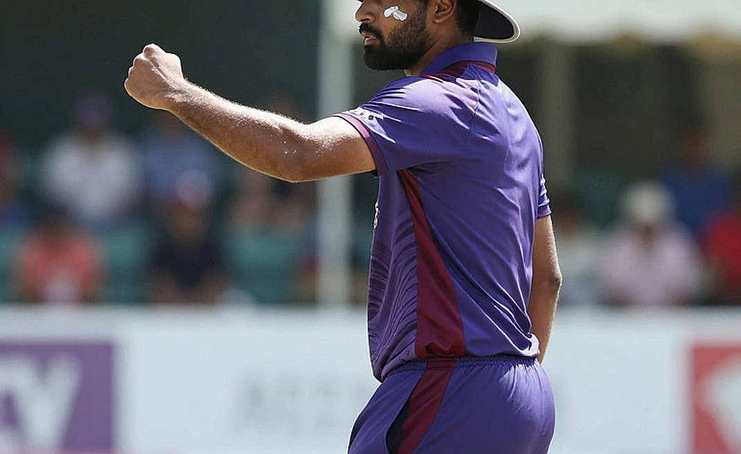 ढाका टेस्ट, पहला दिन: शादमान का 79* और वारिकन के 2/28 — 177/3 के अंदर छिपी तीन नरम आउट ढाका टेस्ट, पहला दिन: शादमान का 79* और वारिकन के 2/28 — 177/3 के अंदर छिपी तीन नरम आउट